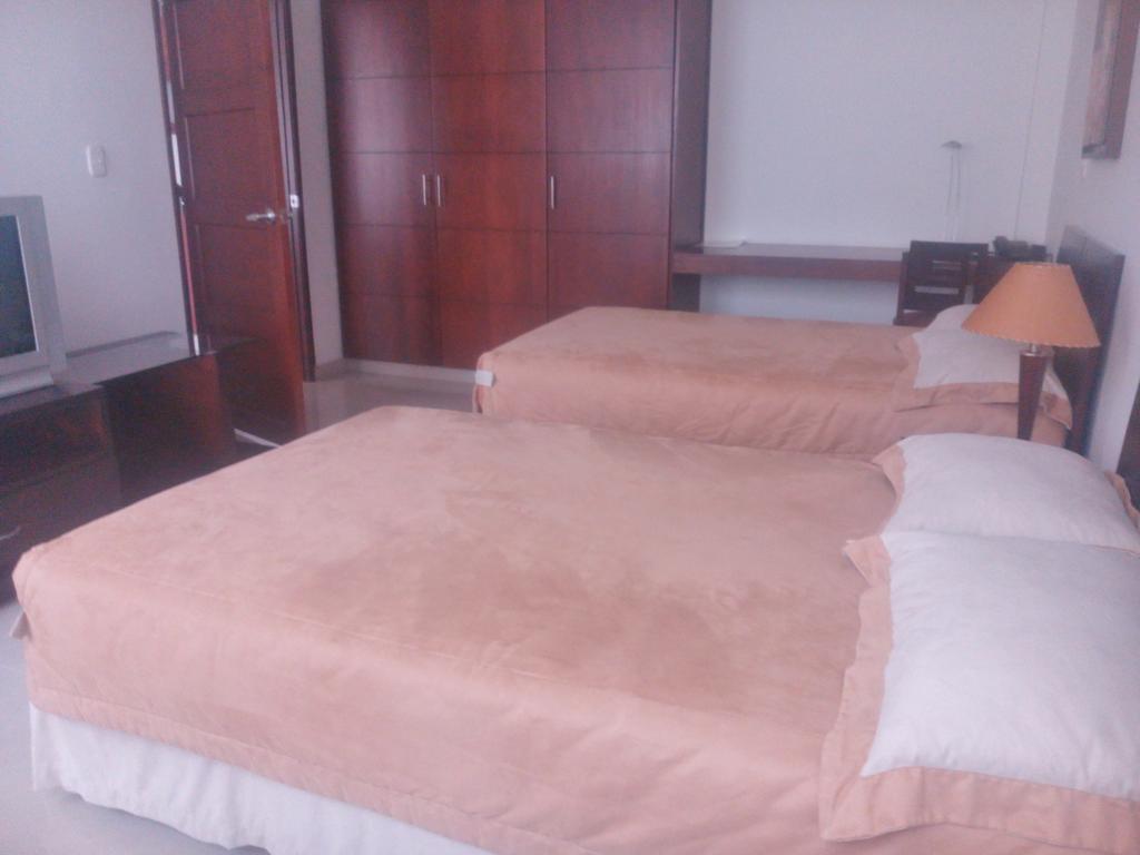 Hotel Cuarta Avenida Cali Bilik gambar