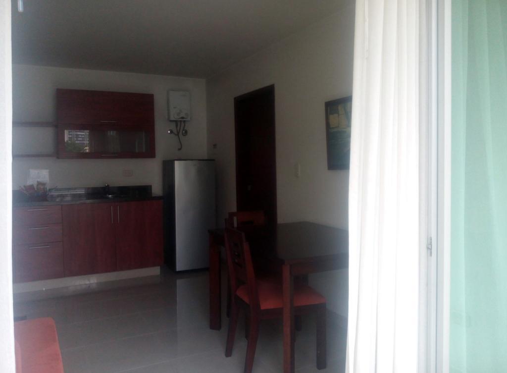 Hotel Cuarta Avenida Cali Bilik gambar