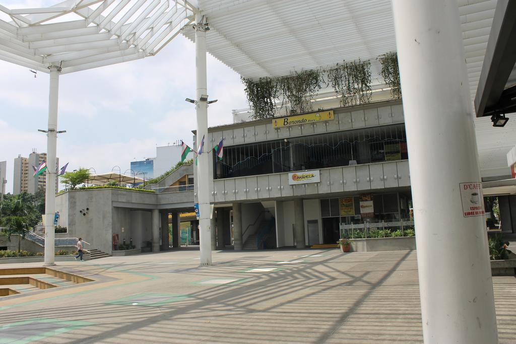 Hotel Cuarta Avenida Cali Luaran gambar
