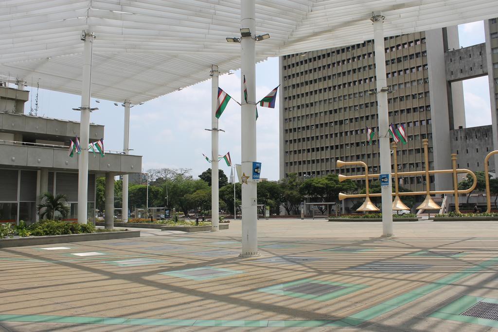 Hotel Cuarta Avenida Cali Luaran gambar
